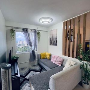 Two-Bedroom Apartment City View